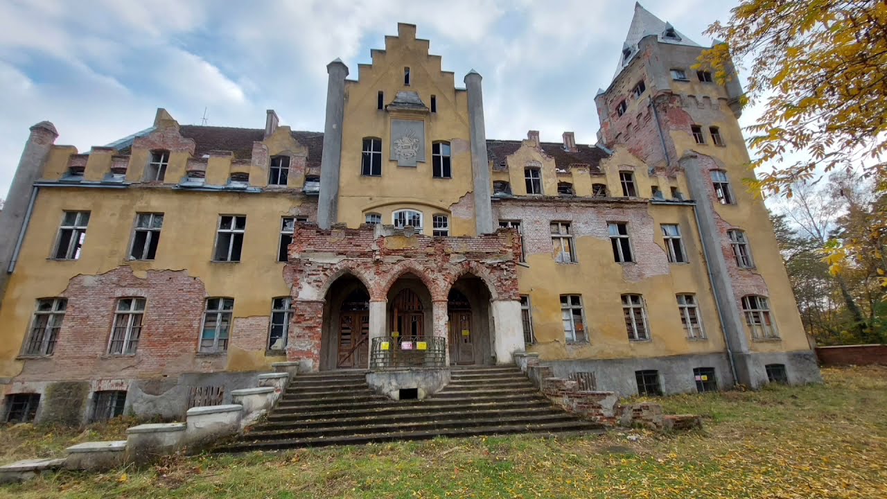 Białogard-Pałac w Dobrowie .#zabytki #palace #Białogard