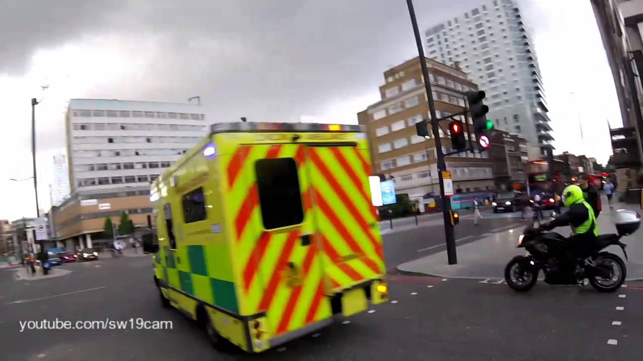 Oversized HGV load gets Police escort (as does London Ambulance)