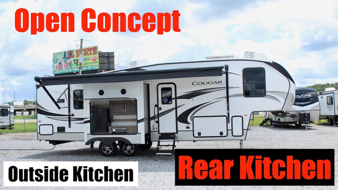 Rear Kitchen, Open Concept Fifth Wheel w/ outside Kitchen! 2022 Keystone Cougar 29RKS