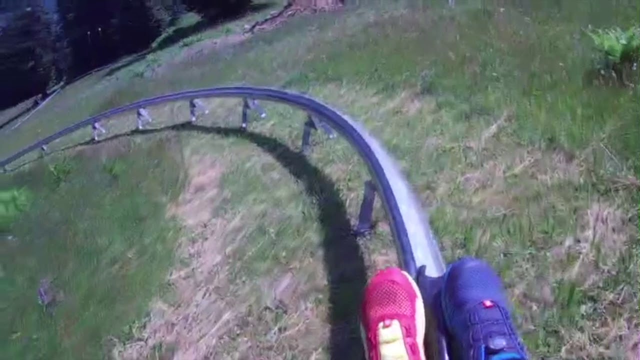 Fahrt mit der Grünberg Sommerrodelbahn im OÖ Gmunden