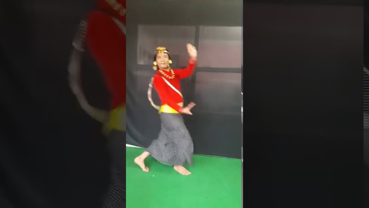 Fulandeko Aama ko Dance