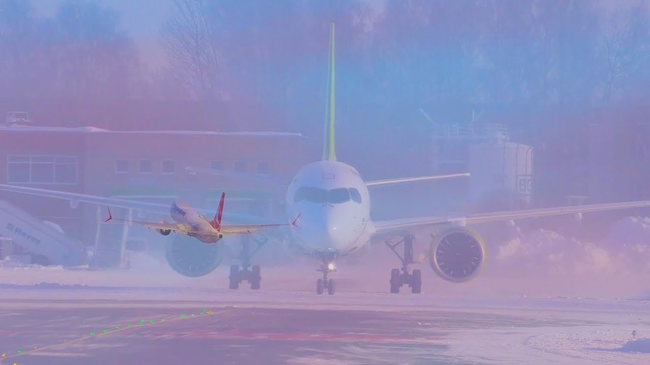 White snow, gray ice, silvery plane. Takeoffs and landings at minus 16 Celsius. December 6, 2021