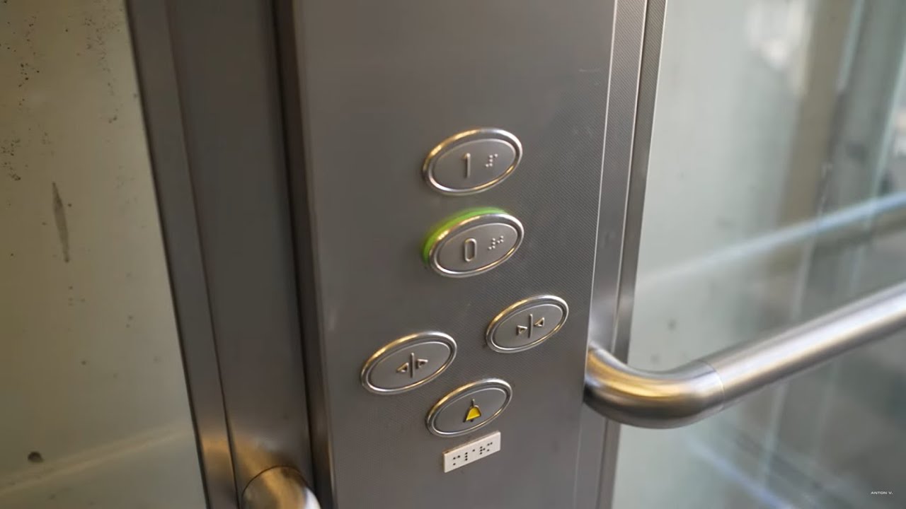 Poland, Gdynia, STADION train station, 2X elevator