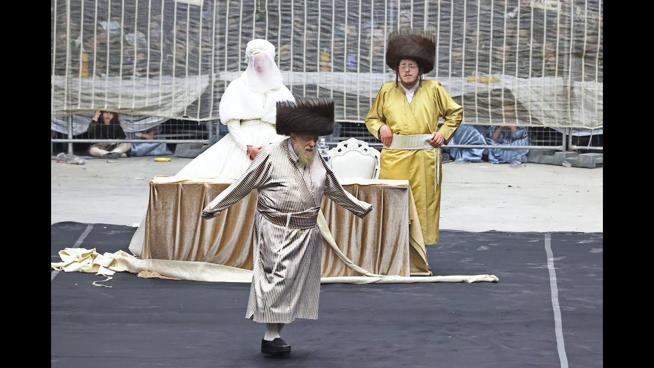 מצווה טאנץ בחתונת קרעטשניף תולדות אהרן קוסוב ויזניץ