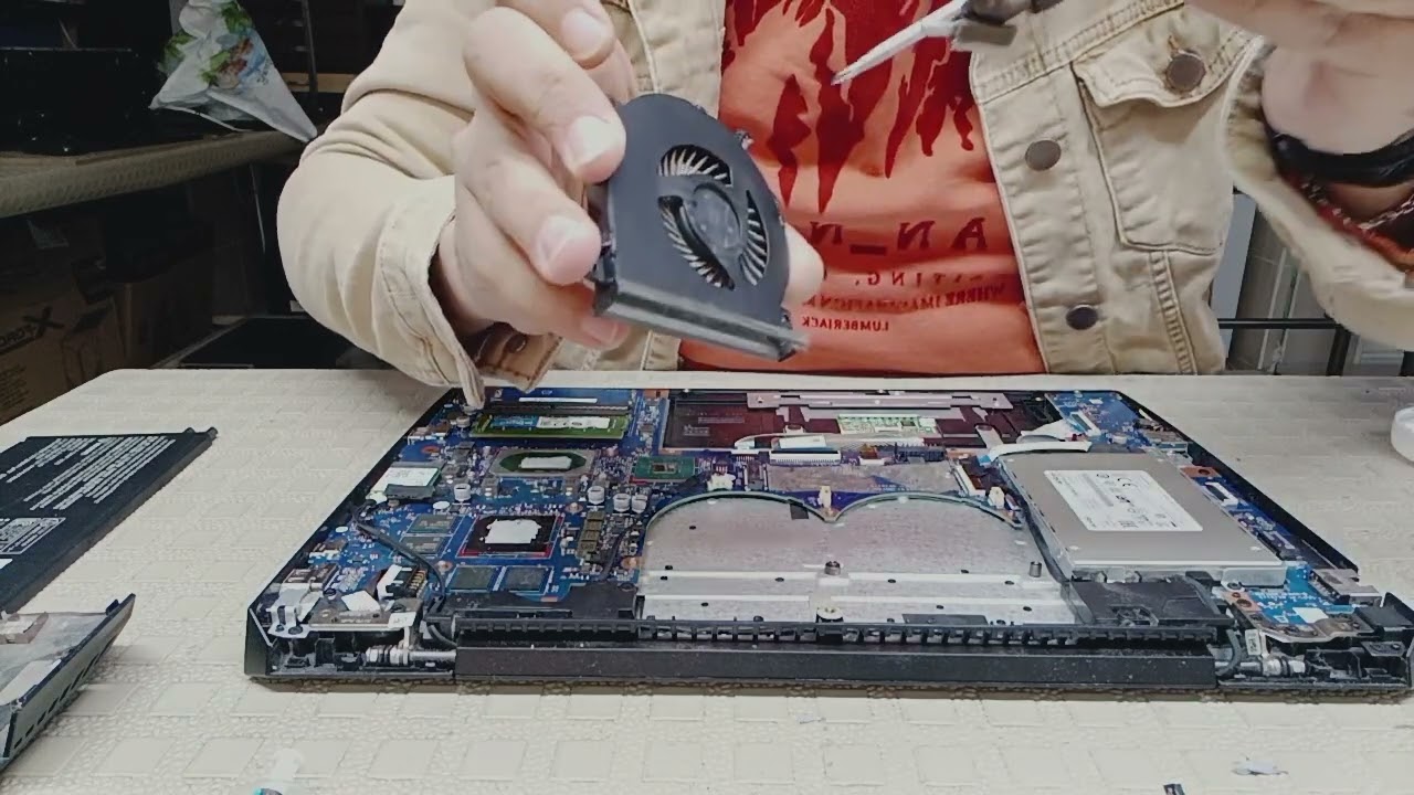 EXCALİBUR G770 FAN BAKIMI LAPTOP TAMİRİ MACUN DEĞİŞİMİ