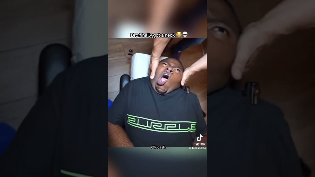 Noneck jay unlocks his neck #chiropractic #noneckjay #fyp #trendingshorts