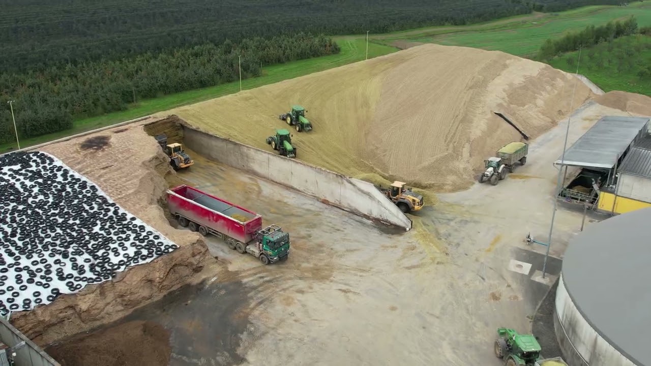 Poslední hektary siláží & Klopinská bioplynka | JOHN DEERE 8600 | Úsovsko Agro 2022