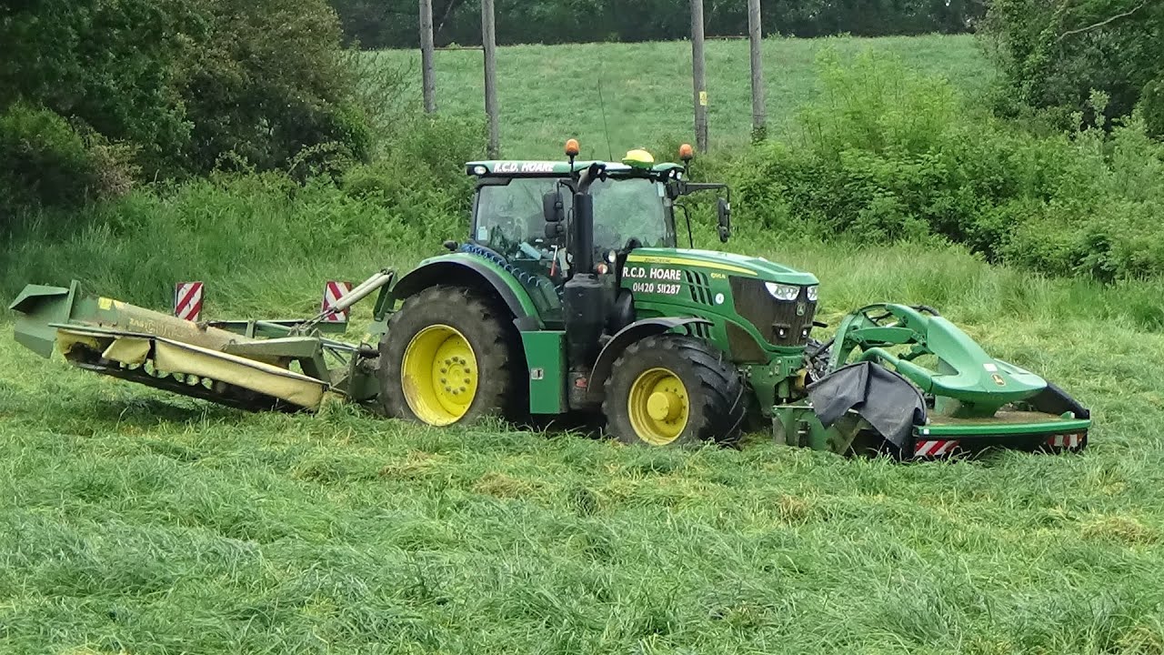 Silage 2021 - Mowing thick grass for silage with John Deere 6195R & Triples