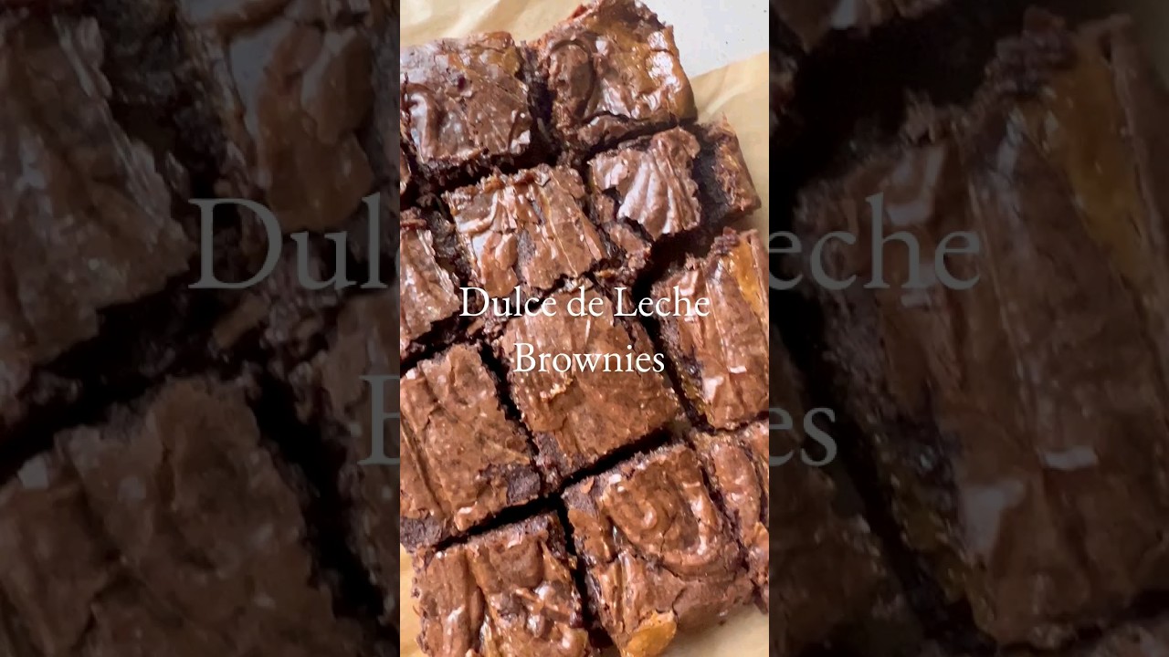 Dulce de Leche Brownies #mexicandessert #peteandgerrys