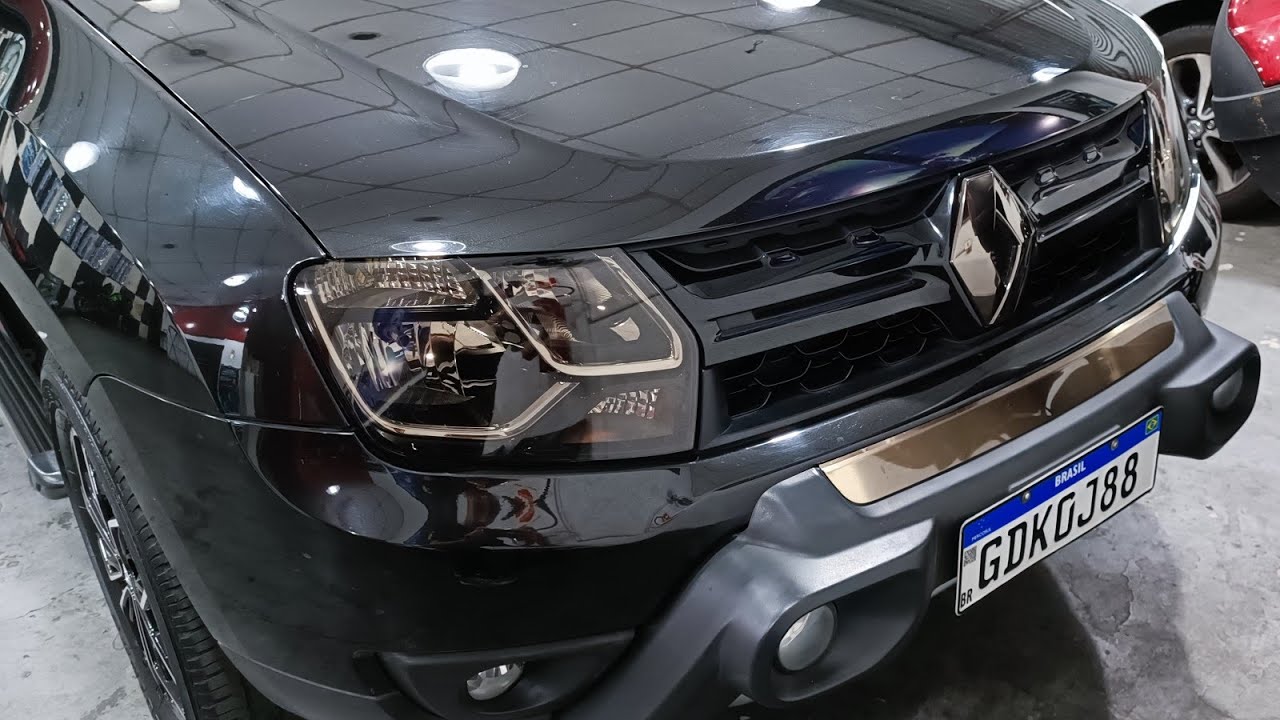 Renault Duster com botão de partida,luz da área dos pés e muito mais