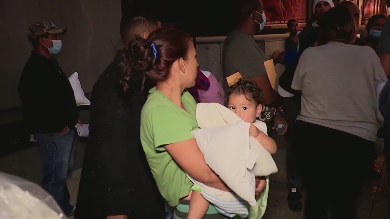Chicago provides $9K in rental assistance to migrants seeking temporary housing