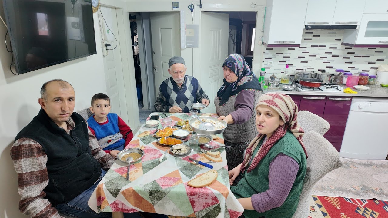 Öğlen yemeği karnıbahar kızartması karaşimşek