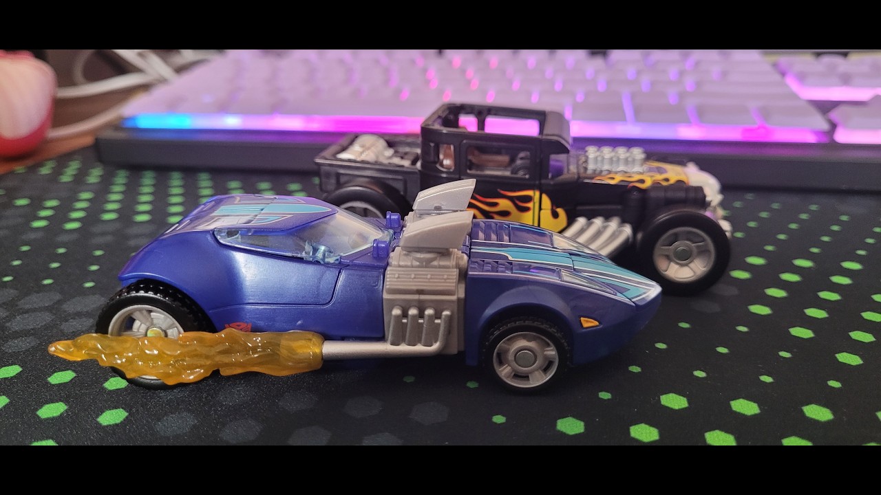 The Hot Wheels Transformers is REAL!!! -  Bone Shaker and Twin Mill Transformers Review