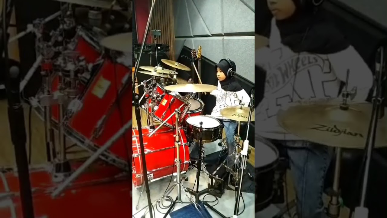 Curves Ahead - The Rippinvtons Drum Cover