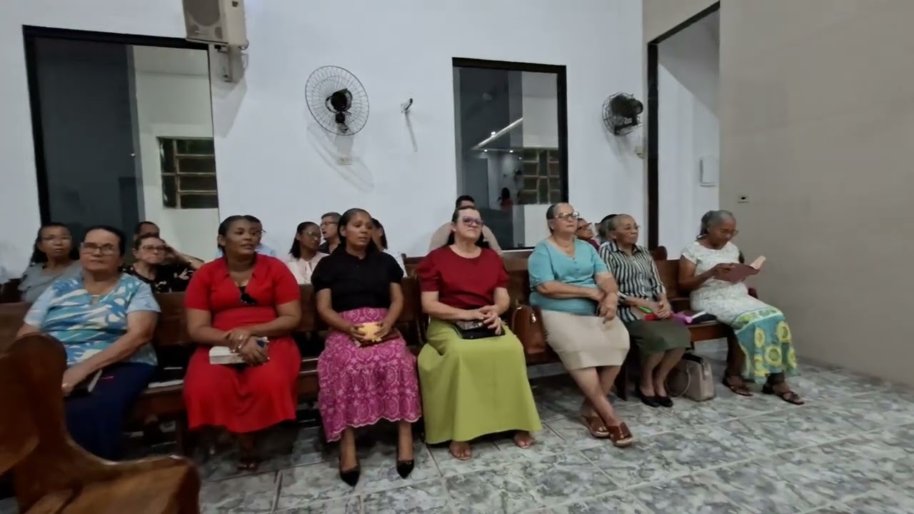 Irmã:Esther, canta no culto da família,  em IEADALPE-Saramandaia 1