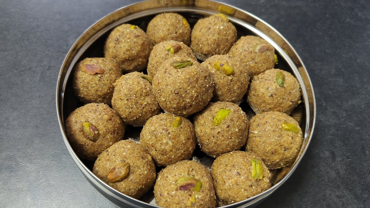 GOND KE LADDU  -रोज एक लड्डू खाओ और सर्दी दूर भगाओ