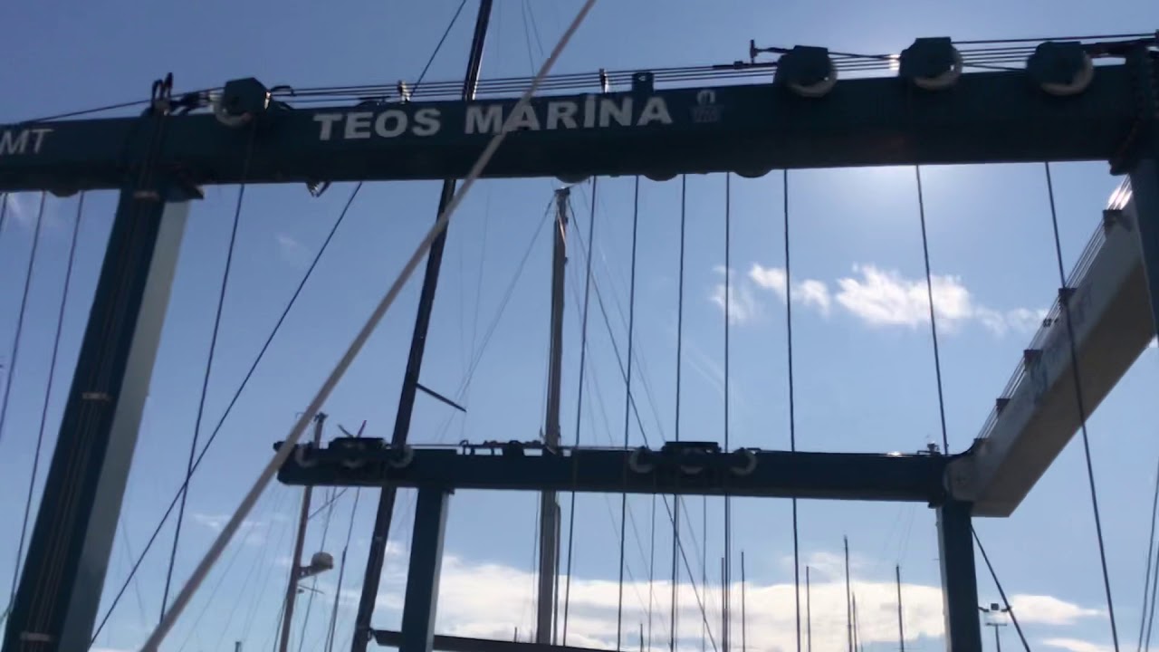 Teos Marina Lift ile Tekneyi Karaya Çıkartma
