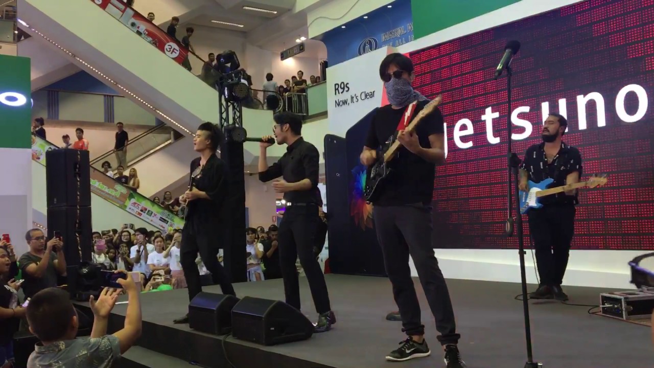แตกต่างเหมือนกัน - getsunova