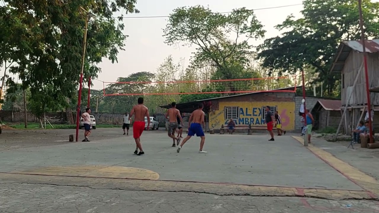 VOLEY BALZAR 8/12/2025 BUEN NIVEL DE PEPO CON BUDA Y EL PANADERO VS DANY CON JOSÉ Y LUPO.