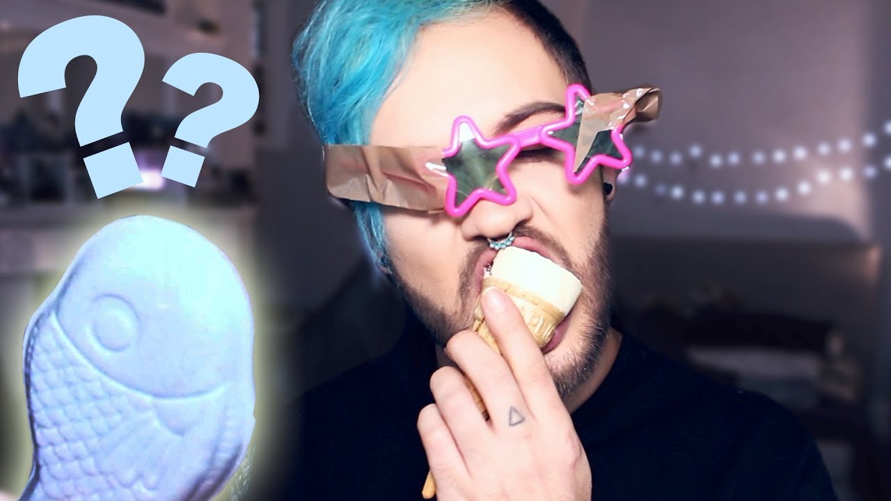 STUPID ASEXUAL AUSTRALIAN BOY WITH HAIR TRIES JAPANESE SNACKS