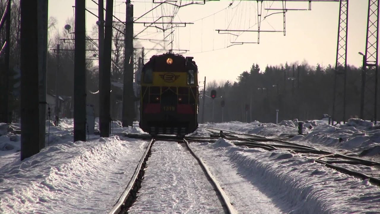 Тепловоз ЧМЭ3-3966 на ст. Клоога / CME3-3966 with a track measurement car at Klooga