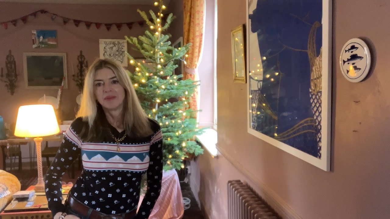 Как я украшаю свою рождественскую елку, морозная природа во всей красе и Куинси, наслаждающаяся ж...