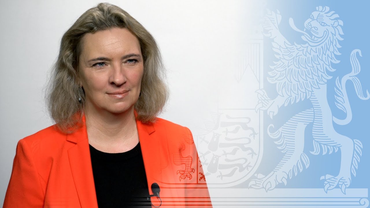 Staatsministerin Kerstin Schreyer im Videoporträt - Bayern