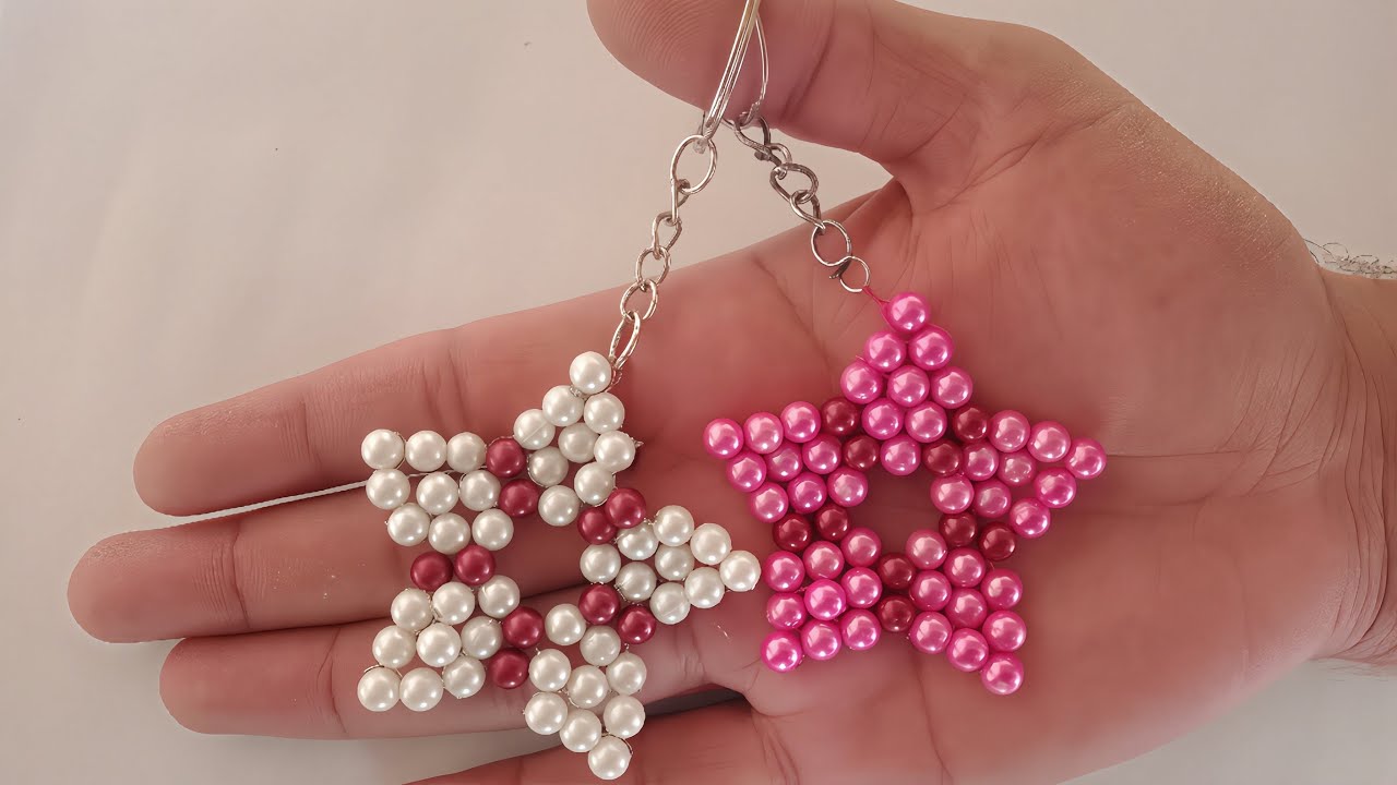 DIY pearl star keychain | DIY homemade pom pom keychain 😍| beautiful beaded star keychain.