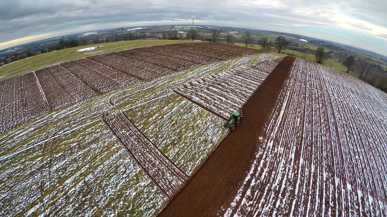 Last field of ploughing 2019 with the 3640