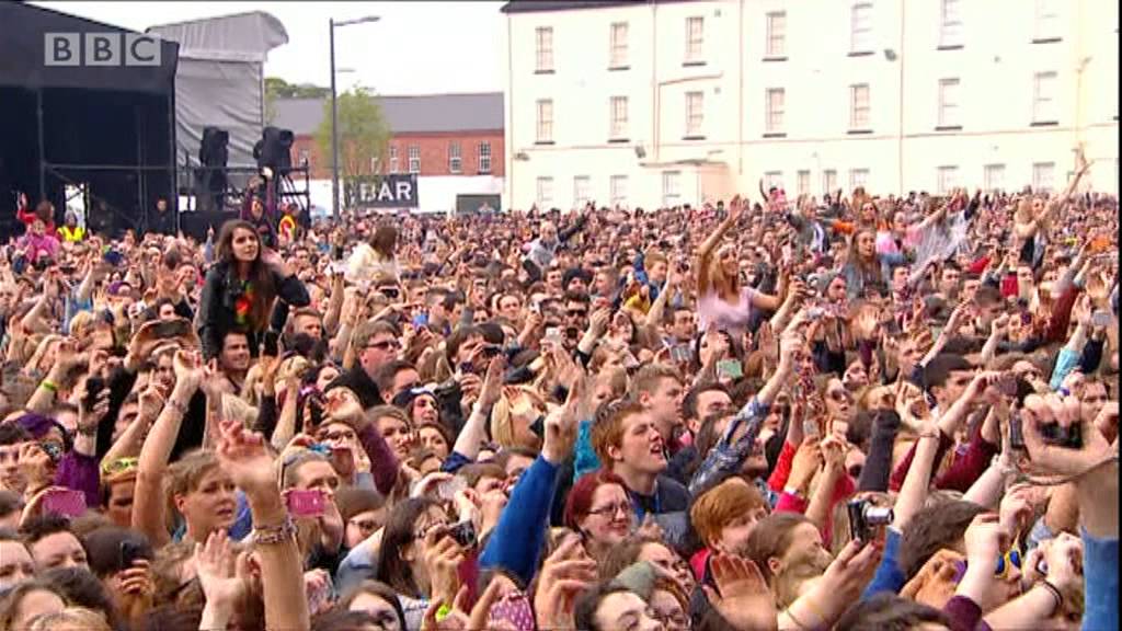 The Script - Hall Of Fame feat. Labrinth at Radio 1's Big Weekend 2013