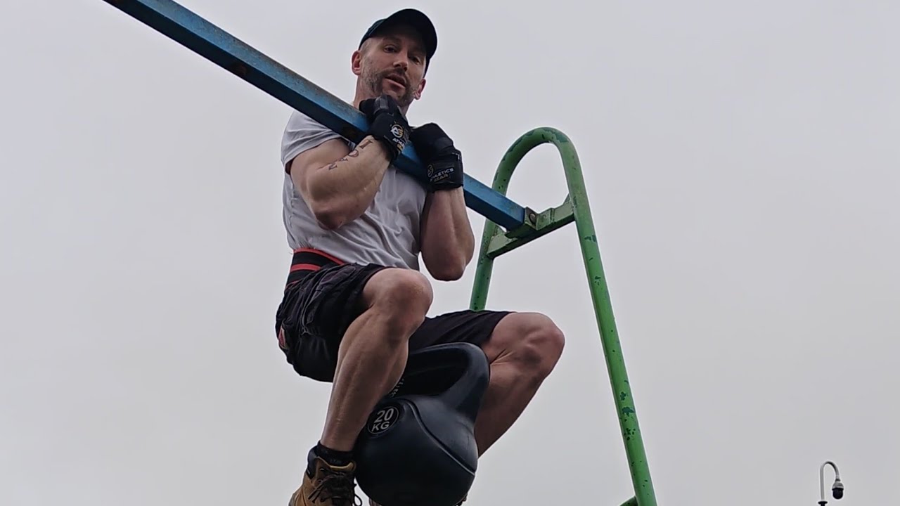 GAJ’S URBAN SPORTS | 22KG WEIGHTED CHIN UPS! | 7 Sets = 149 Reps! | Monday 23rd February (4K 60FPS)