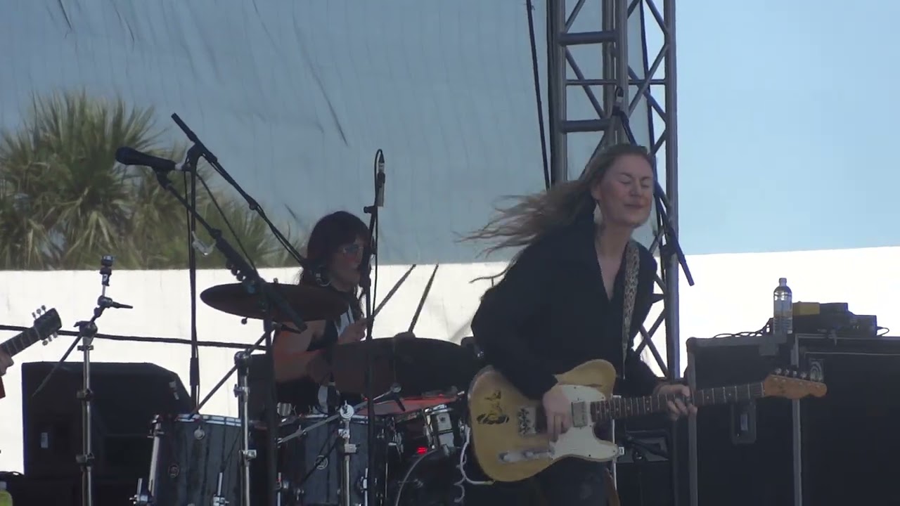 Joanne Shaw Taylor 