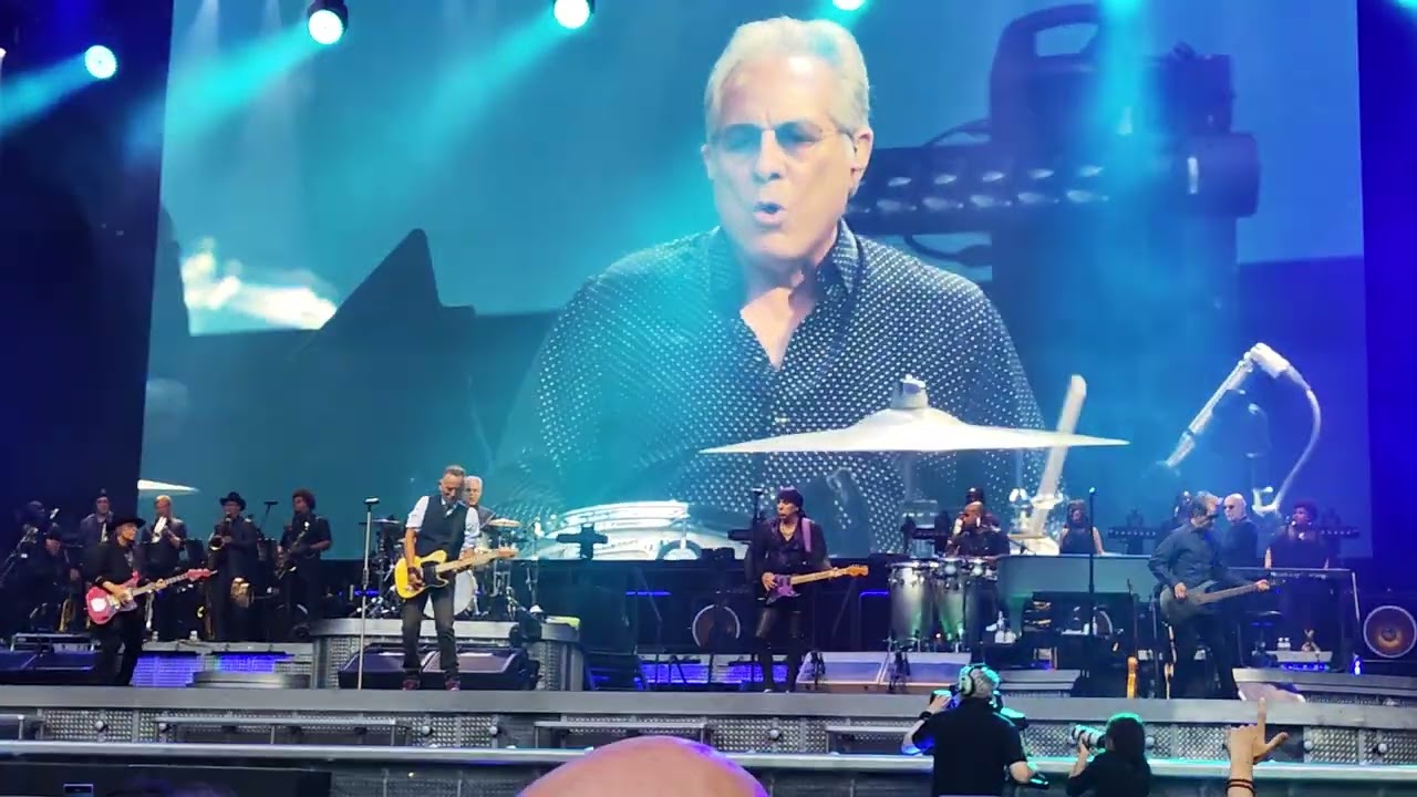 Bruce Springsteen - Cover Me, Madrid 2024-06-17