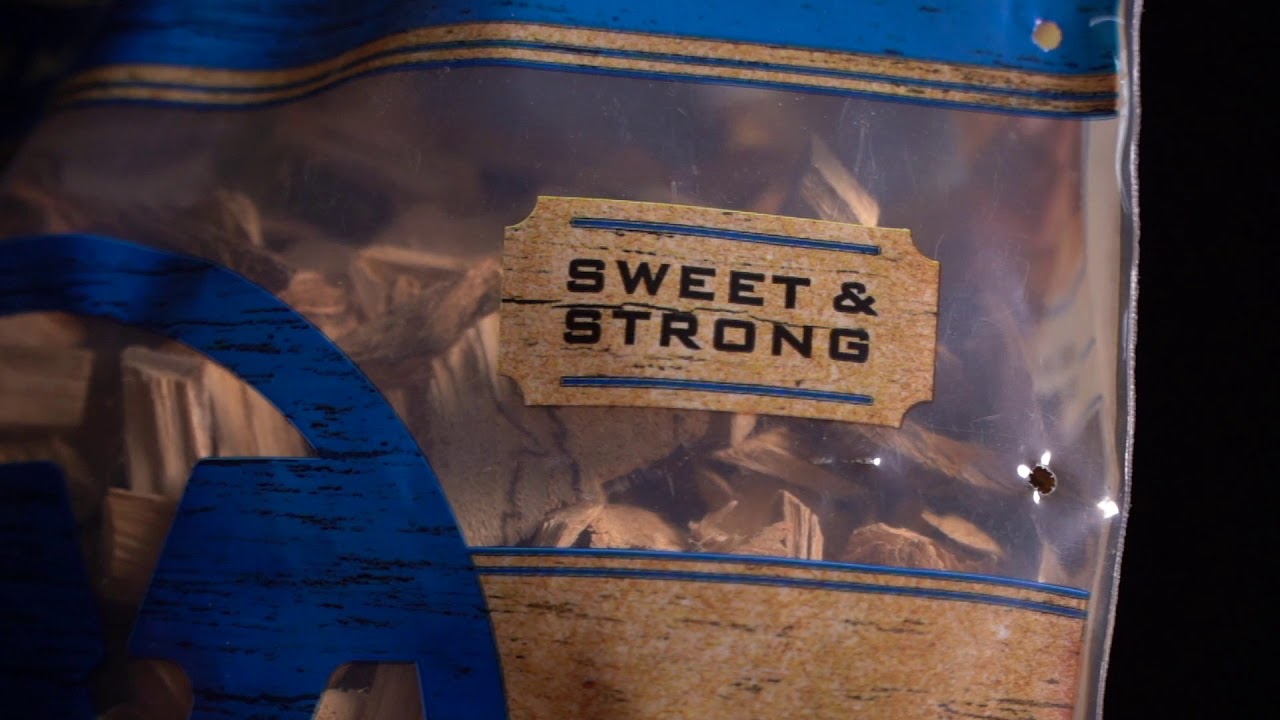 Western&reg; Hickory BBQ Smoking Chips