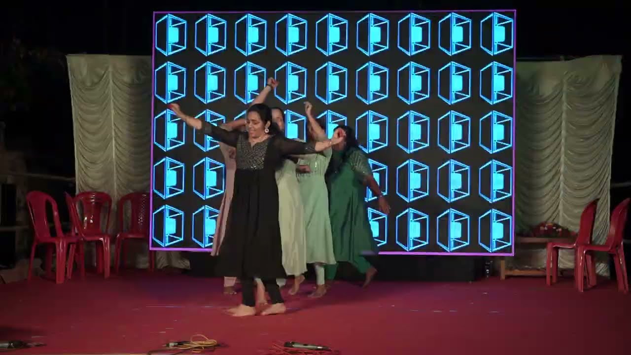 ഗ്രൂപ്പ് ഡാൻസ്