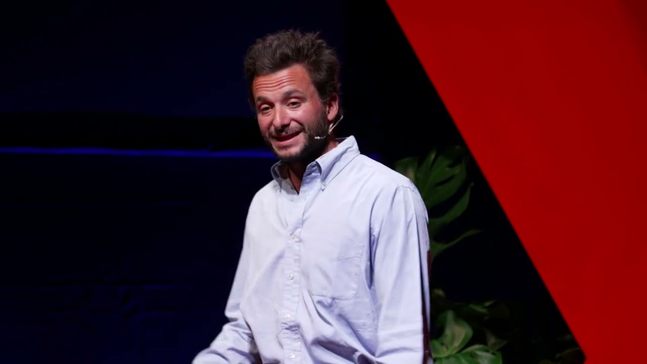 Il mio oceano selvaggio tra onde e balene | Ambrogio Beccaria | TEDxMilano