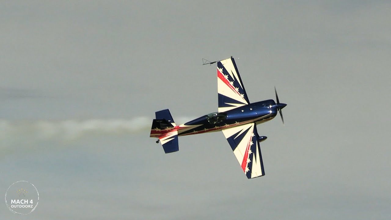 Jeff Boerboon & the Extra 330SC - Monday - EAA AirVenture Oshkosh 2025