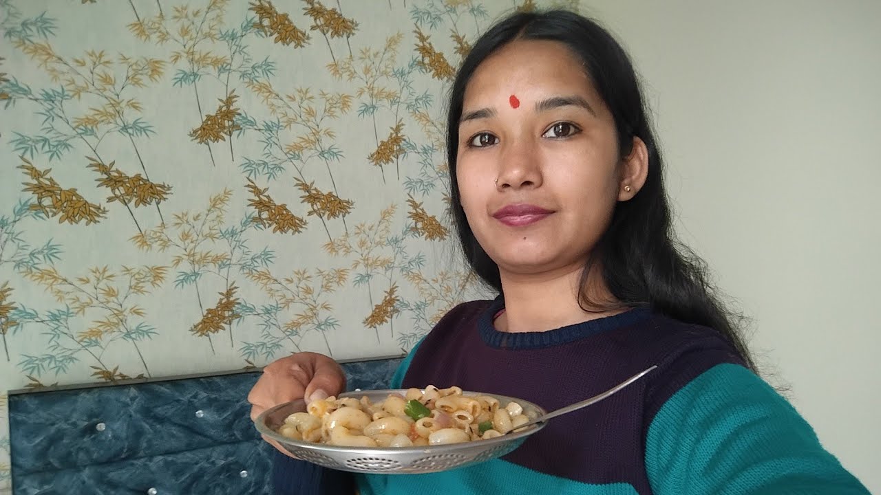 Aj k vlogging m thodi hindi thodi pahadi language m try kiya bolna kasa laga btana dinner alomater 😋