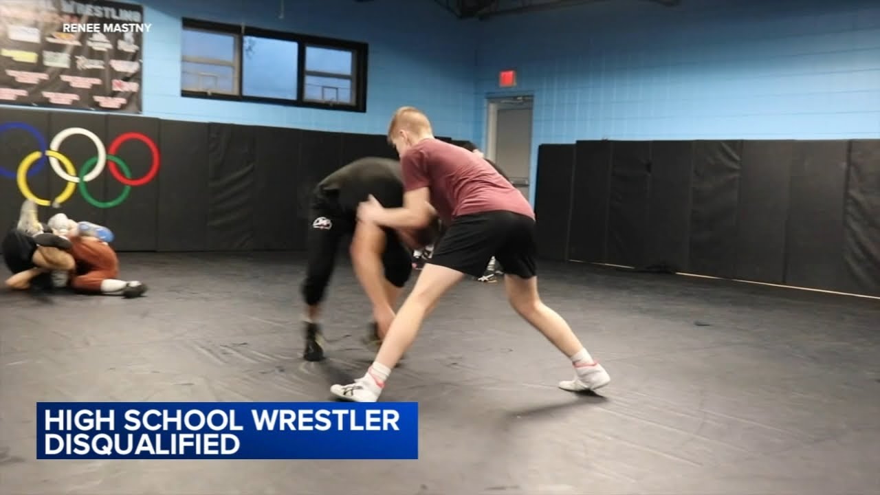 High school wrestler disqualified from competition by IHSA over student's residence