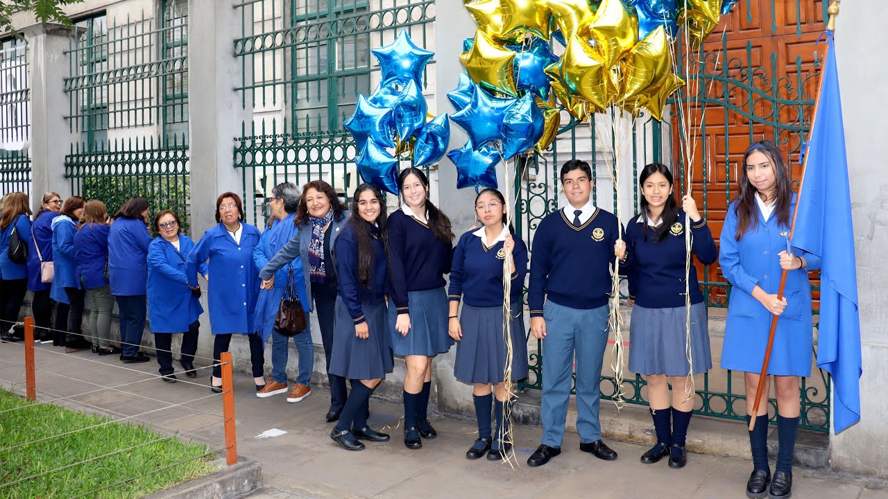 Abrazo al Colegio 2024