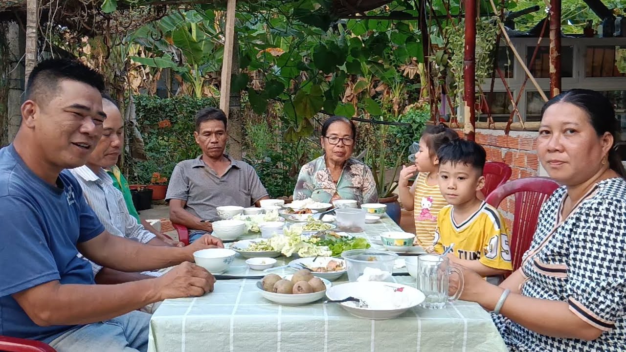 Có Thêm Sự Trợ Giúp Của Anh Vũ Hy Vọng Căn Nhà Sẽ Hoàn Thành Trước Dự Kiến HTMT & Family 