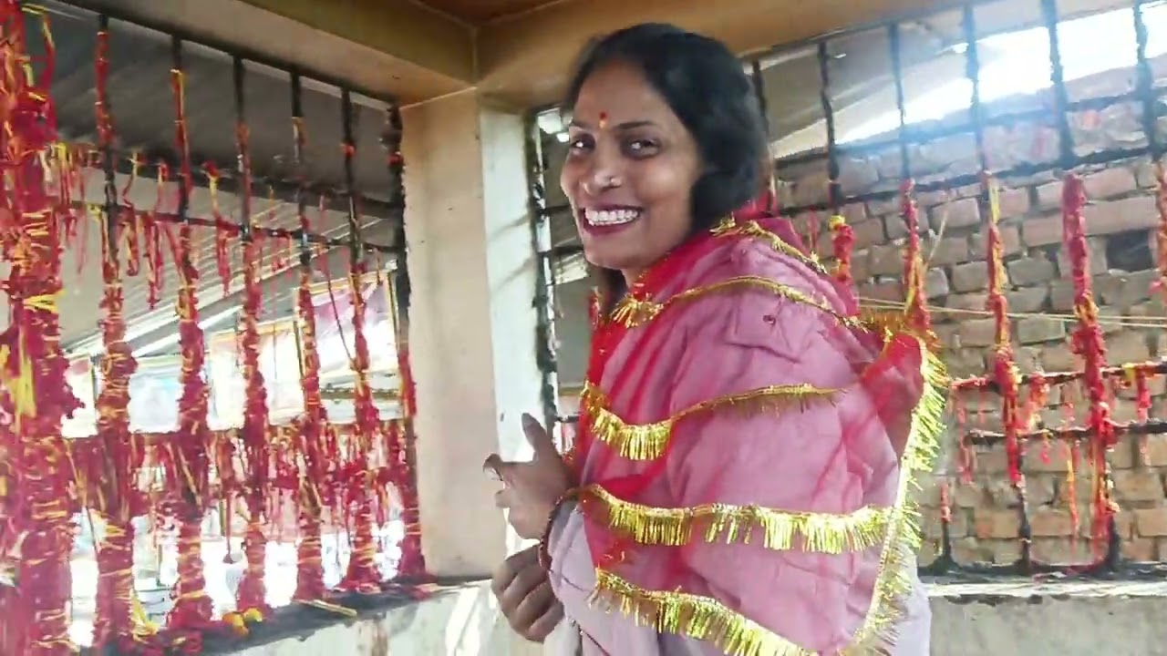 माता रानी के दर्शन करते हुए सभी को प्रणाम