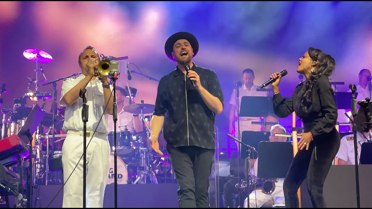 Me and Mrs. Jones - Max Mutzke & die Bigband der Bundeswehr