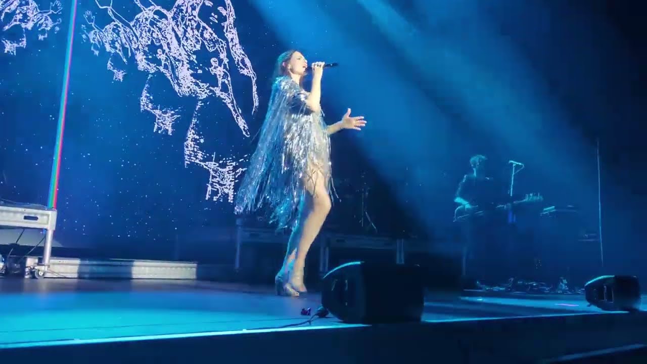 Sophie Ellis-Bextor - Crying at the Discoteque (live @ The Forum, Melb, Aust, Feb 2026)