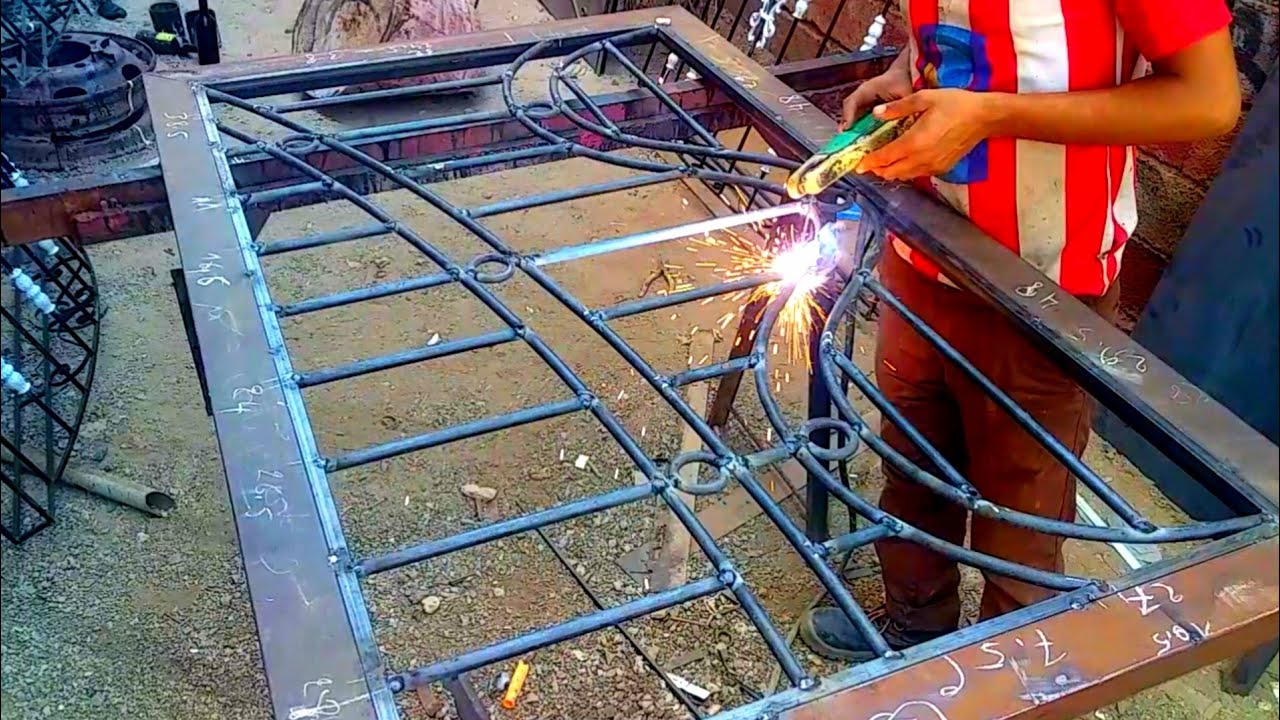 طريقة تشكيل باب شباك حديدي | باب شبابيك حديد مزخرف ، @welding-art-iron
