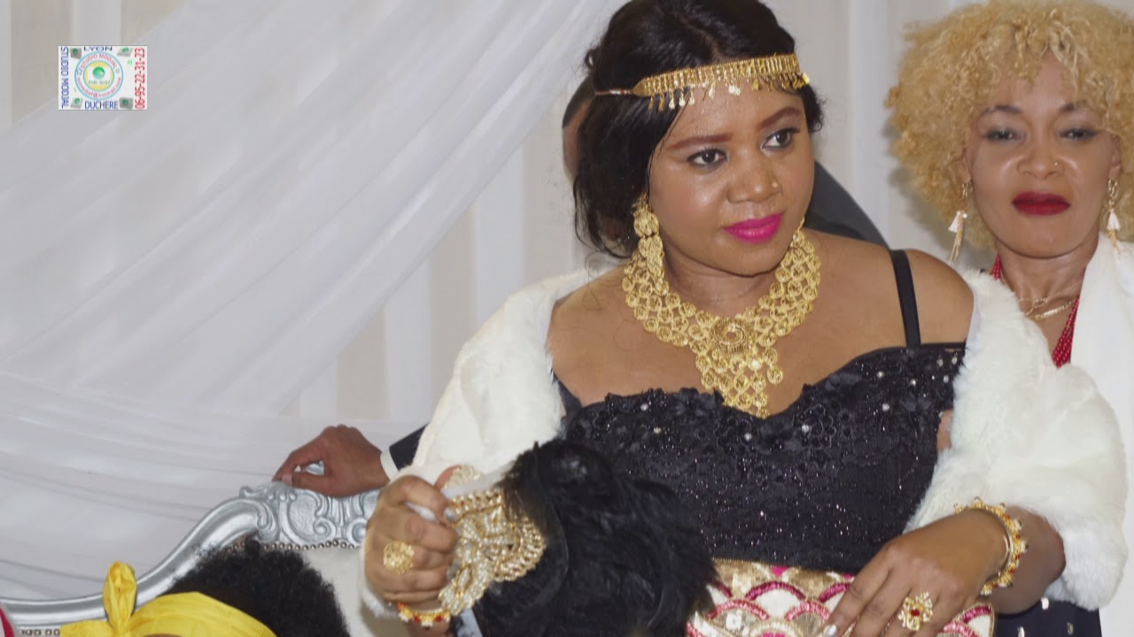 La Diva Samra chanson de Beaut&eacute; Divine de Lyon