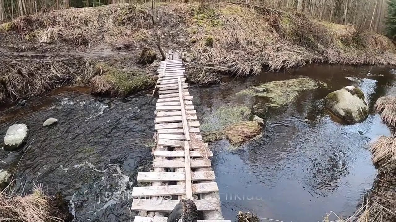 Arkikoostetta Erkylästä ja Hikiältä (huhti-touko)
