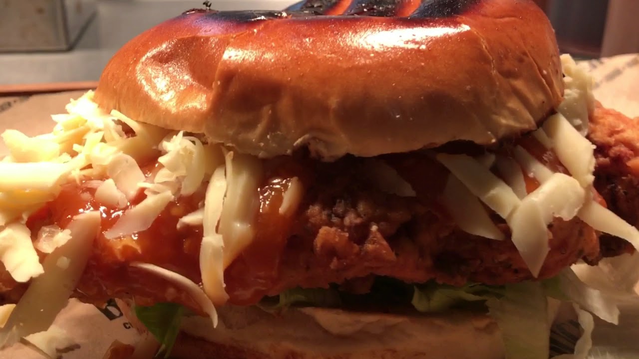 Buck's Bar Glasgow - Sweet Cheeezusss Burger