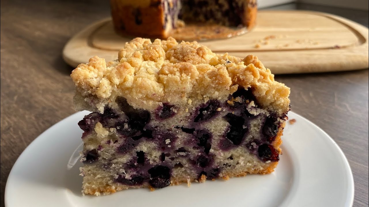 บูลเบอรี่ครัมเบิลเค้ก ทำง่ายๆแค่ตะกร้อมืออันเดียว | แม่ลูกเข้าครัว | Blueberry Crumble Cake 🍰