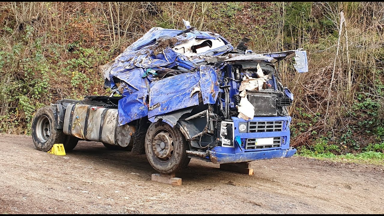Fred Bank GmbH & Co. KG - LKW-Bergung nach Verkehrsunfall 2019 4K - Obersimonswald